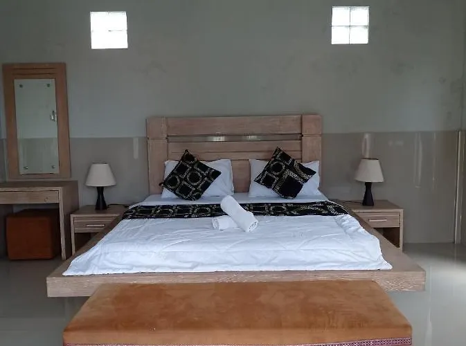Guest house Aya Redpartner