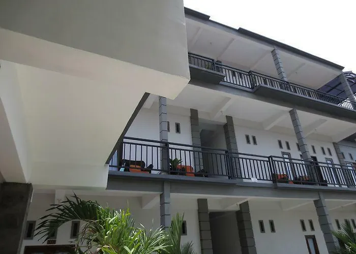 Guest house Aya Redpartner 3*
